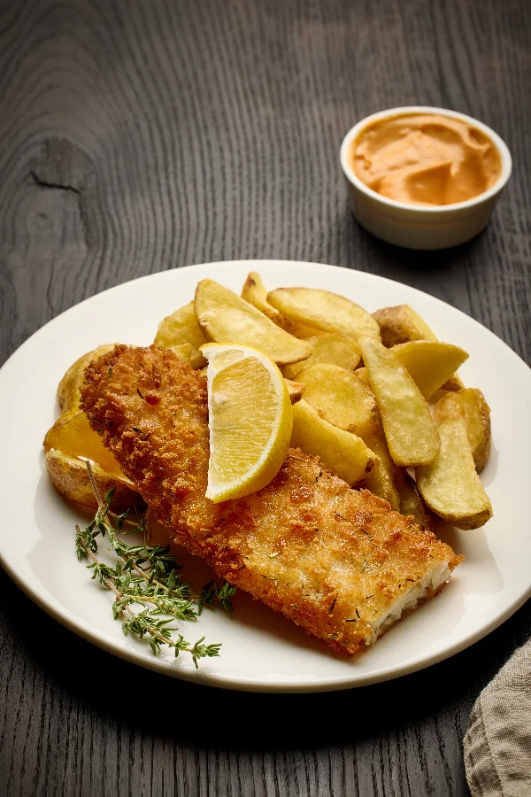 plate of fish and chips