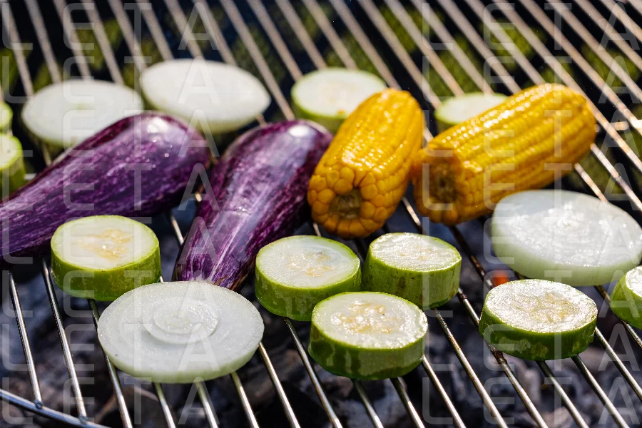 fresh raw vegetables