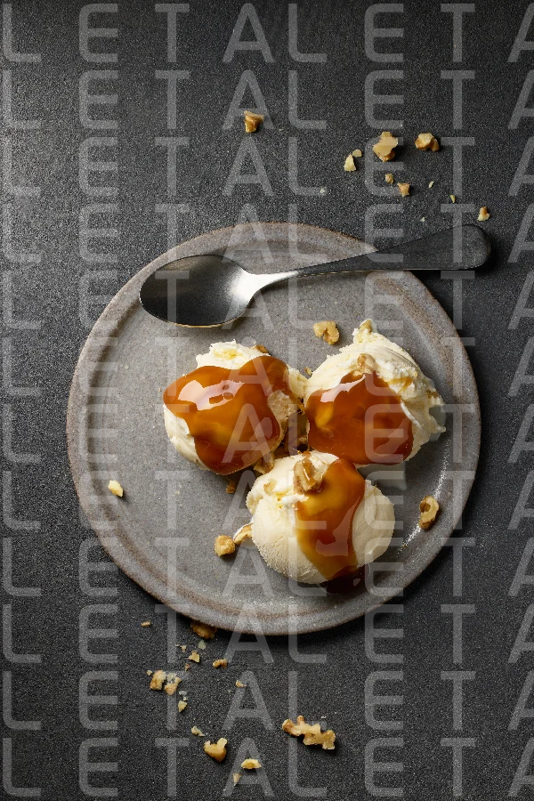 vanilla ice cream with caramel sauce