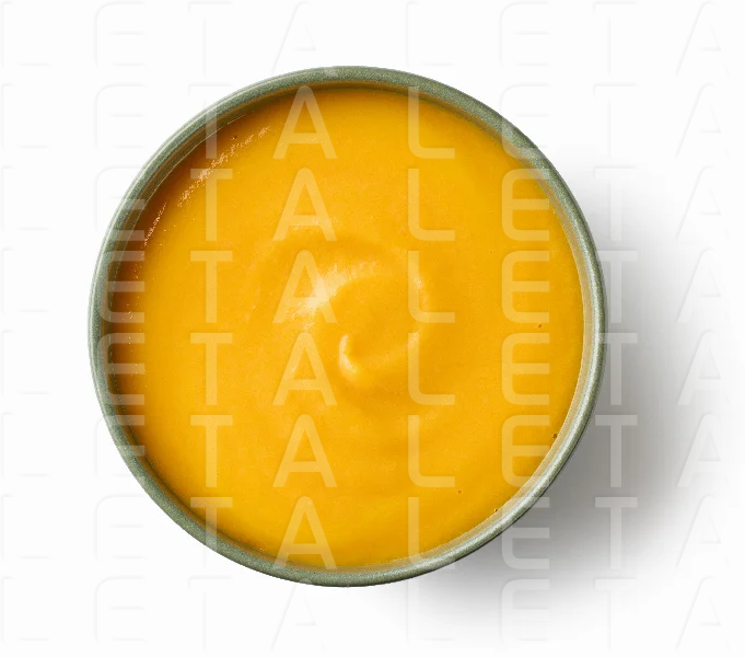 bowl ov vegetable cream soup